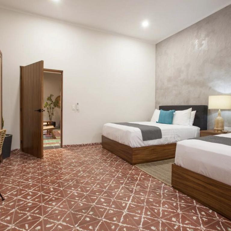 Departamentos & Villa Monarka, 1 Block from Malecon! - Apartamento de 3 dormitorios con piscina privada - 24