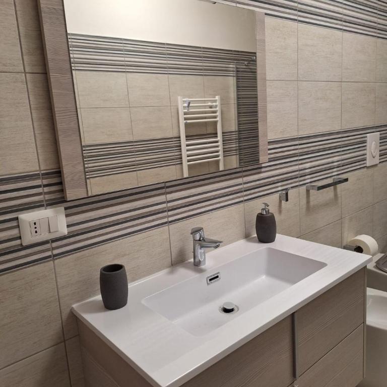 DESY APARTMENT - Appartamento con 2 Camere da Letto - 12