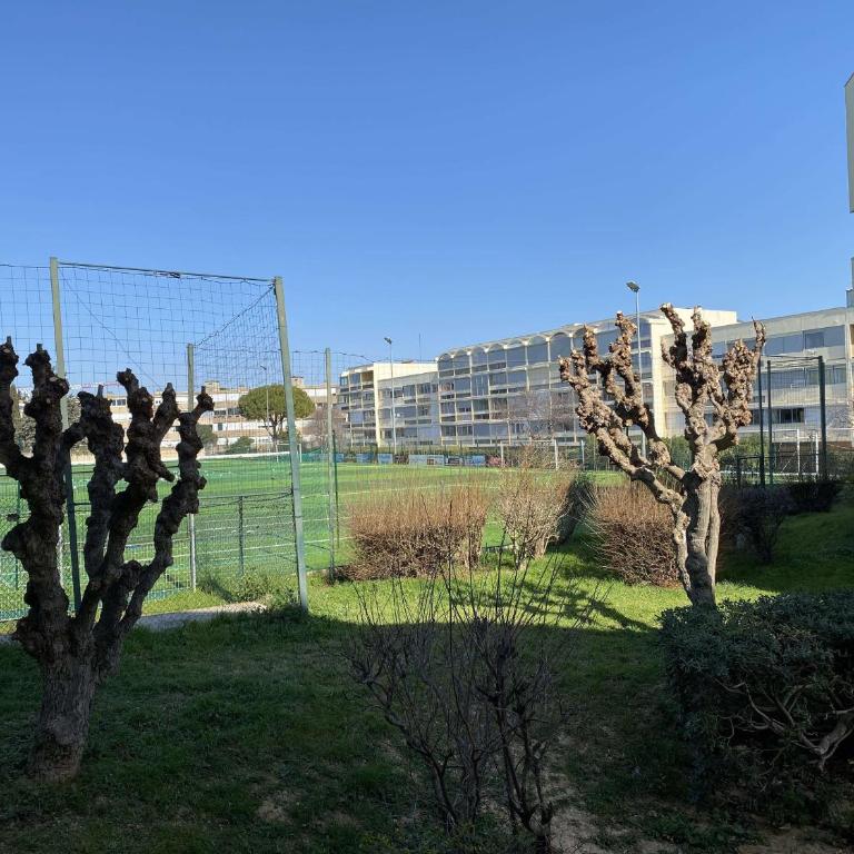 Joli Studio rénové avec loggia fermée, tout équipé, WIFI, classé 2 étoiles à Balaruc-les-Bains - FR-1-553-161 - Studio - 10