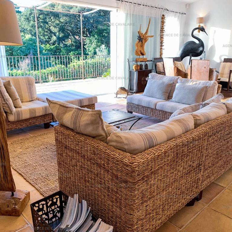 Villa avec piscine, jacuzzi et vue mer à Cavalaire - FR-1-100-265 - Villa - 11