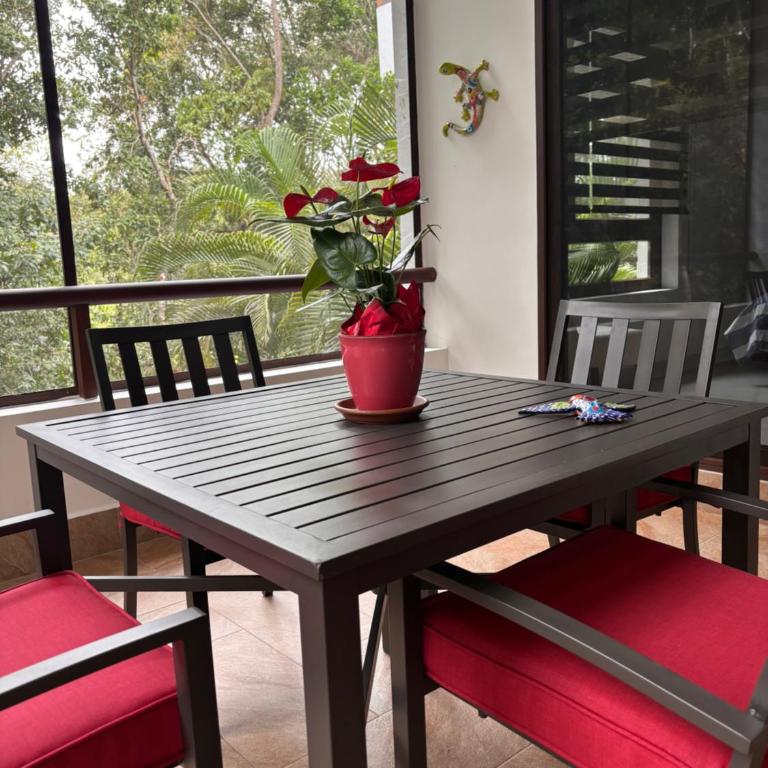 Golf & Beach Haven - Two-Bedroom Apartment - 8