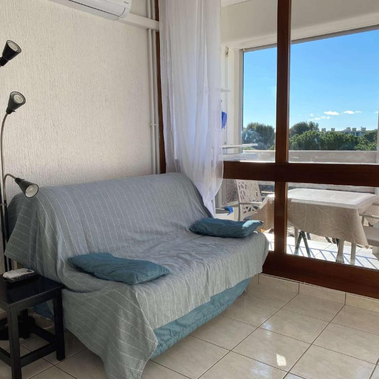 T1 rénové avec balcon, clim, wifi, à Balaruc-les-Bains - FR-1-553-220 - Appartement - 4