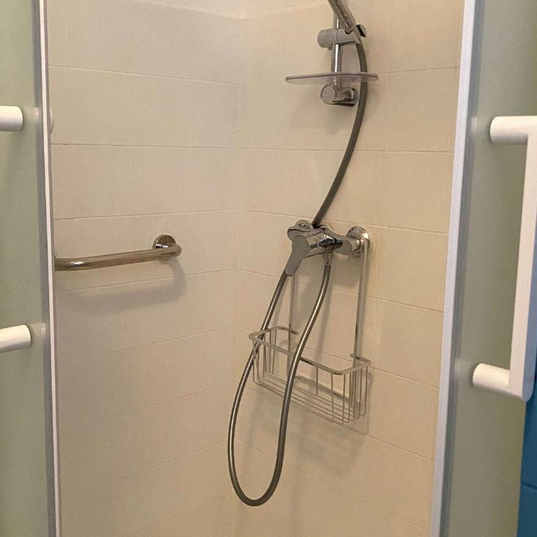 Charmant T1 à 5 min des Thermes, 2*, balcon, cuisine équipée, proche commerces - FR-1-553-179 - Apartment - 9