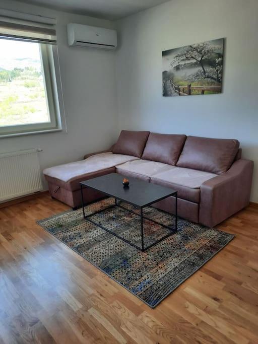 DAMEJ Apartment, Free Garage parking - One-Bedroom Apartment - 1