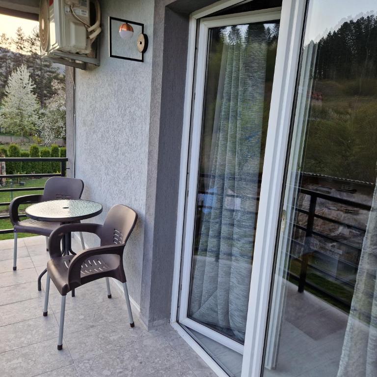 Irvas Kolasin-400 metara od centra - Apartman sa 2 Spavaće Sobe - 21