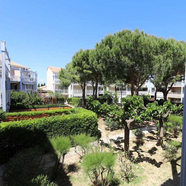 Charmant F3 Mezzanine avec Piscine, Clim, Proche Plage et Centre - 4 Pers. - FR-1-559-35 - Appartement - 2