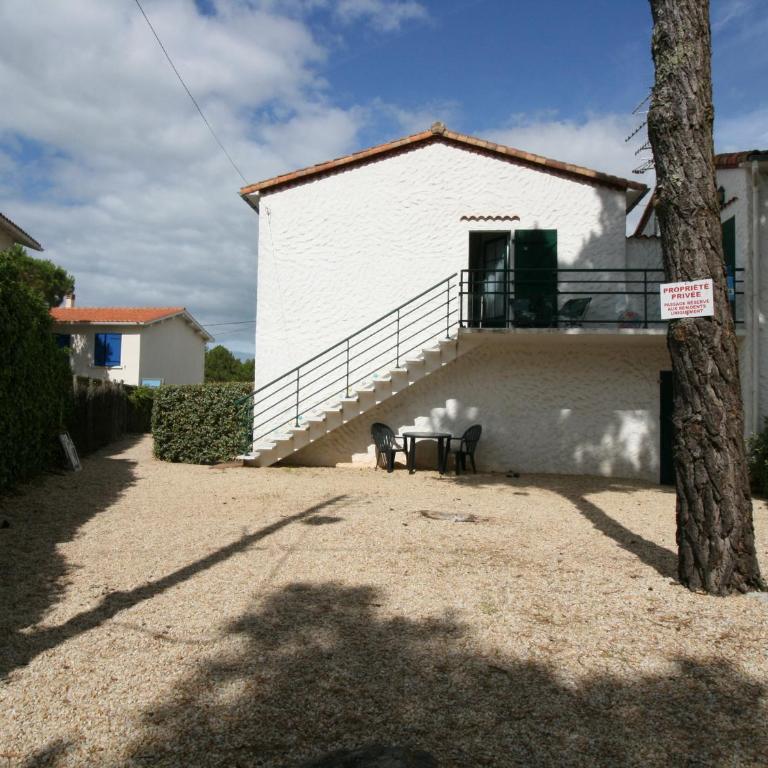 Appartement rénové 1er étage, proche plage et commerces, La Tranche sur Mer - FR-1-22-334 - Appartement - 3
