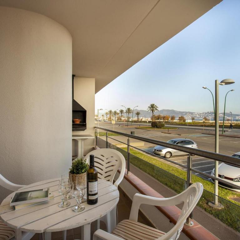 Apartamento en Empuriabrava: Frente al Mar, Piscinas, Parking y Vistas a la Bahía - HISP-288-39 - Apartamento - 5
