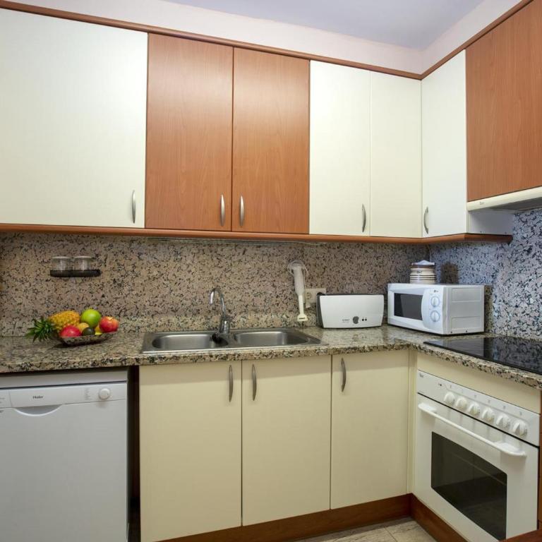 Apartamento en Empuriabrava: Frente al Mar, Piscinas, Parking y Vistas a la Bahía - HISP-288-39 - Apartamento - 14