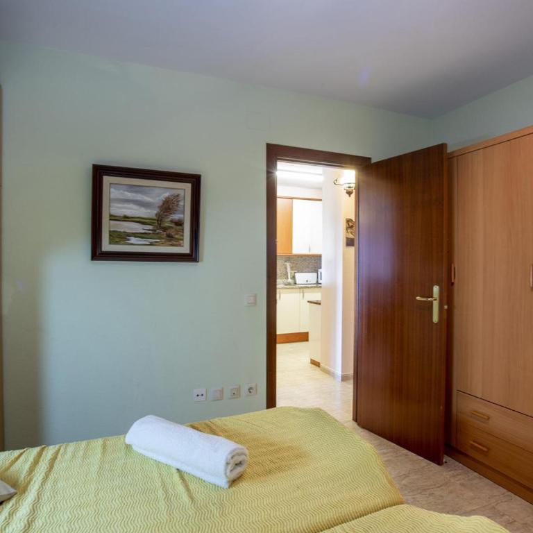 Apartamento en Empuriabrava: Frente al Mar, Piscinas, Parking y Vistas a la Bahía - HISP-288-39 - Apartamento - 17