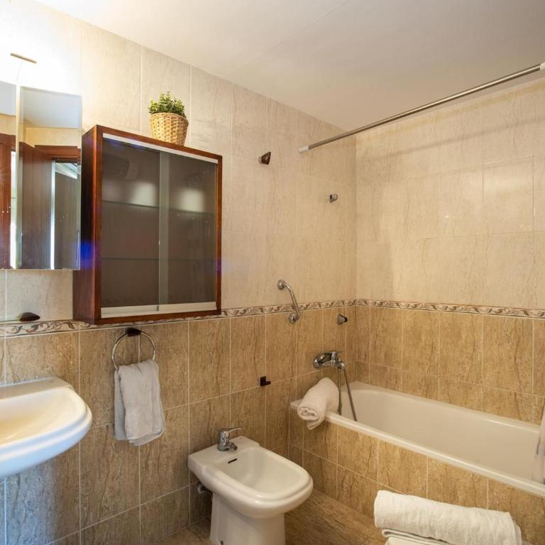 Apartamento en Empuriabrava: Frente al Mar, Piscinas, Parking y Vistas a la Bahía - HISP-288-39 - Apartamento - 22
