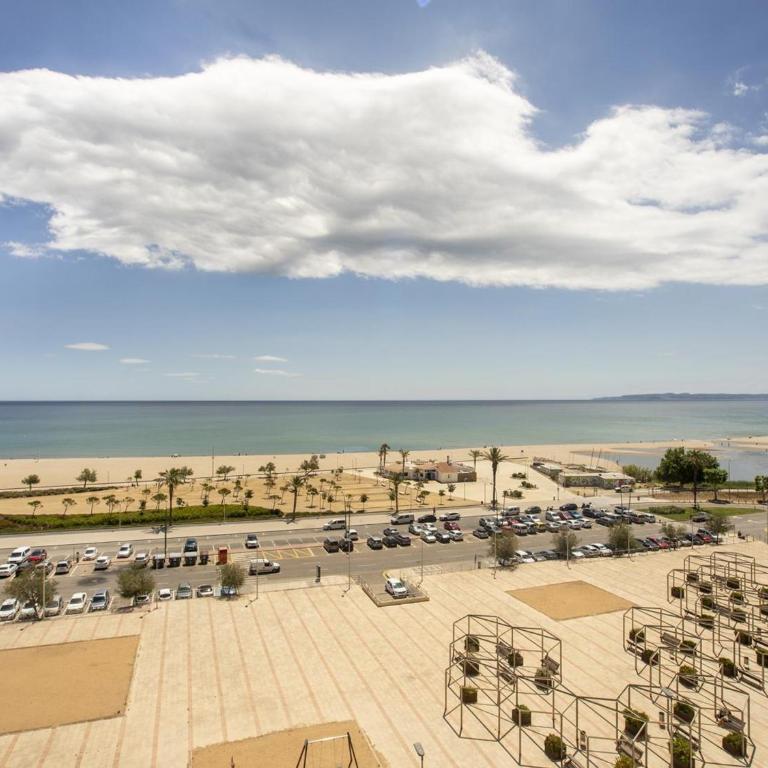 Apartamento de 2 Habitaciones con Aire Acondicionado cerca de la Playa - HISP-288-40 - Apartamento - 1