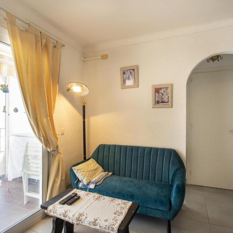 Apartamento de 2 Habitaciones con Aire Acondicionado cerca de la Playa - HISP-288-40 - Apartamento - 5