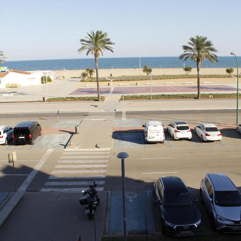Apartamento de 2 Dormitorios Frente al Mar - HISP-288-35 - Apartamento - 3