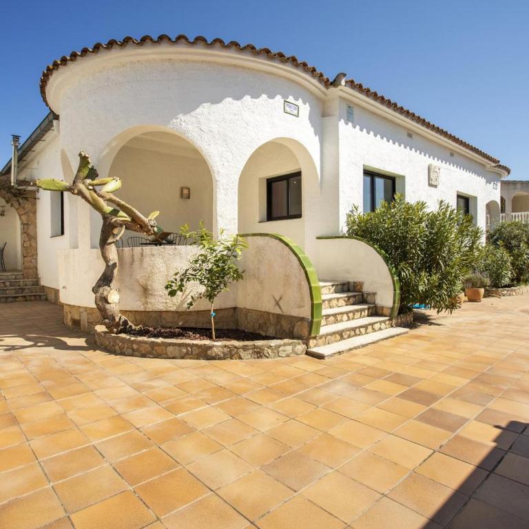 Casa con piscina, 5 dormitorios, cerca de la playa y centro - HISP-288-49 - Casa - 5