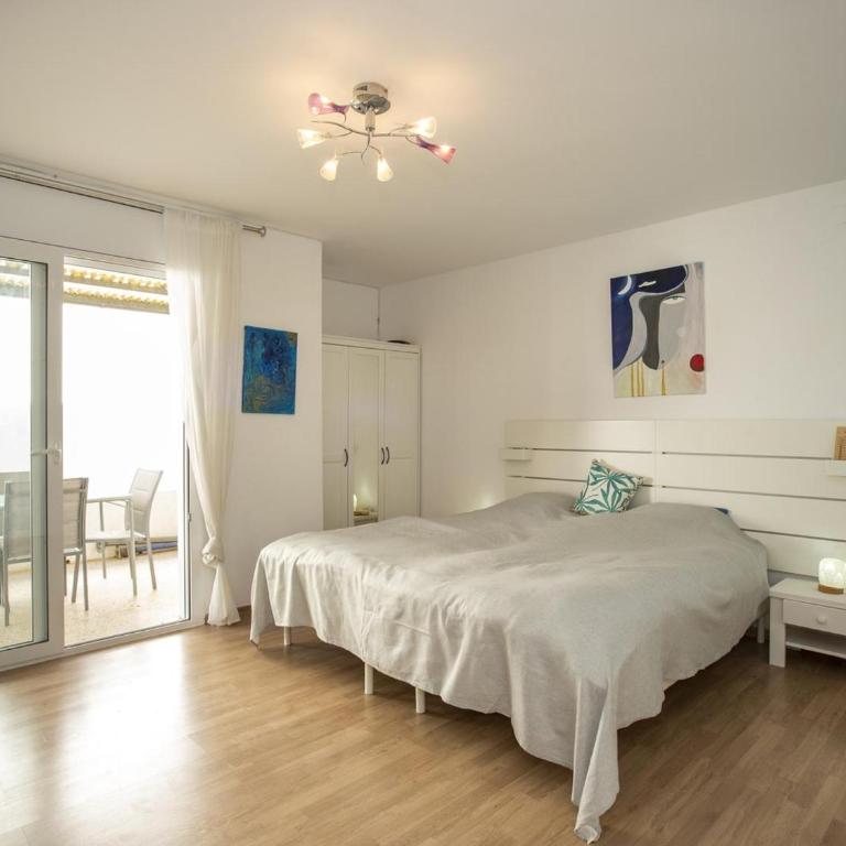 Casa con piscina, 5 dormitorios, cerca de la playa y centro - HISP-288-49 - Casa - 28