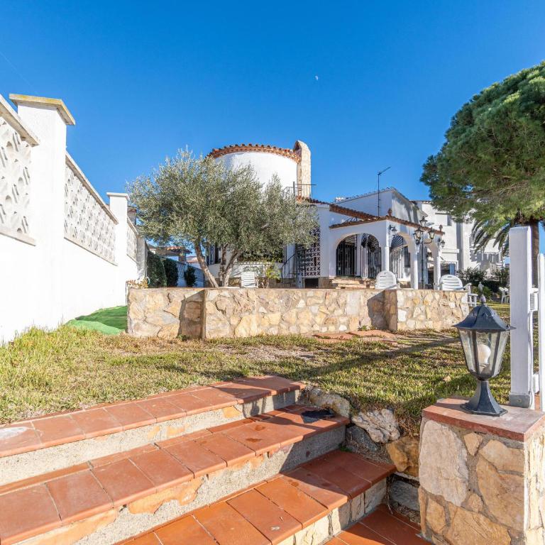 Casa con Piscina, Gran Amarre y 4 Dormitorios en Castelló d'Empúries - HISP-288-53 - Casa - 16