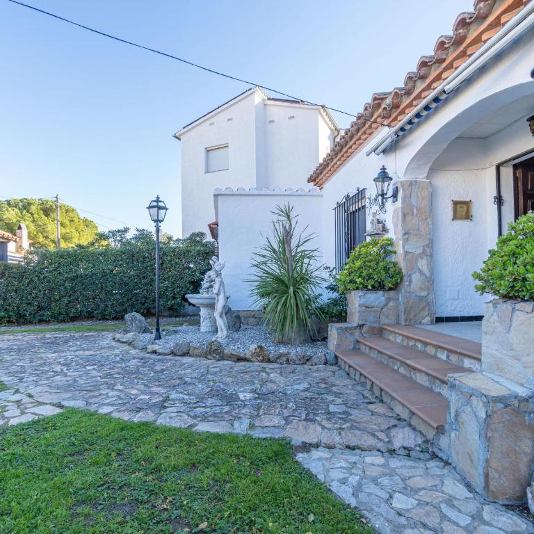 Casa con Piscina, Gran Amarre y 4 Dormitorios en Castelló d'Empúries - HISP-288-53 - Casa - 26