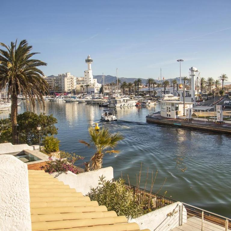 Elegante Casa de Pescador con Amarre en Empuriabrava - HISP-288-59 - Casa - 35
