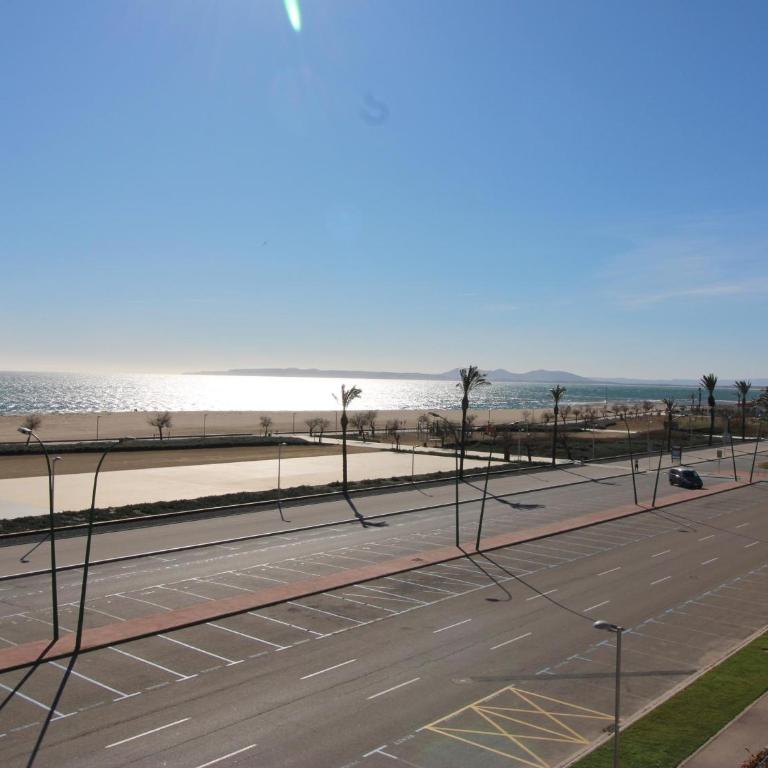 Apartamento de 3 Dormitorios con Vista al Mar en Gran Reserva - HISP-288-58 - Apartamento - 2