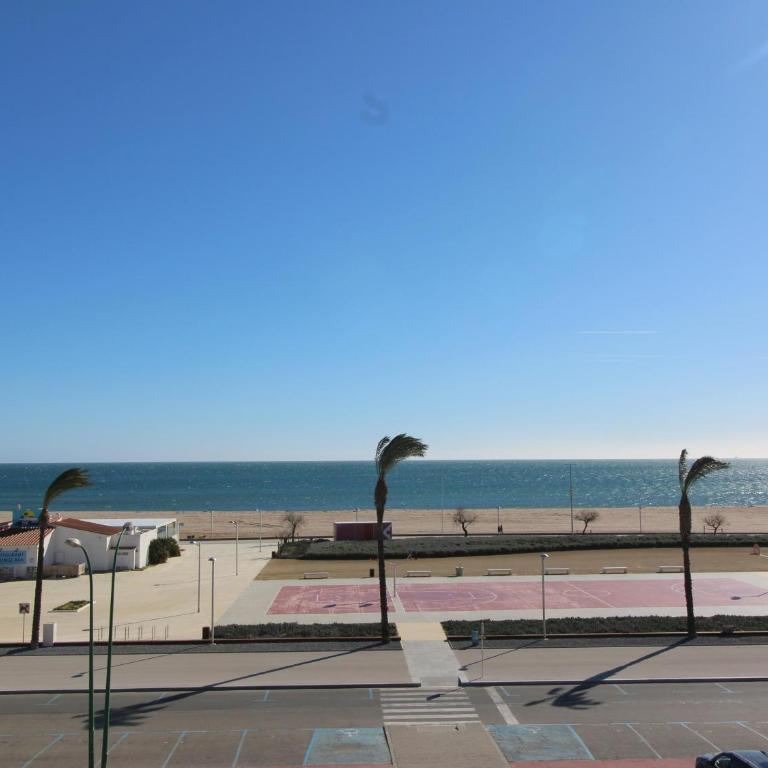 Apartamento de 3 Dormitorios con Vista al Mar en Gran Reserva - HISP-288-58 - Apartamento - 3