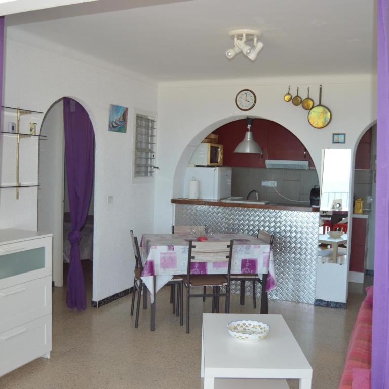 Apartamento de 2 Dormitorios a 50m de la Playa - HISP-288-44 - Apartamento - 12