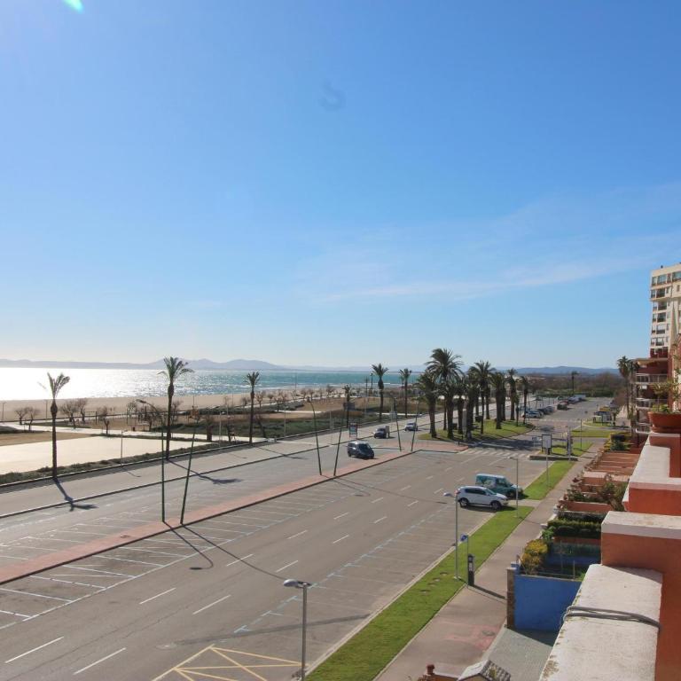 Apartamento de 3 Dormitorios con Vista al Mar en Gran Reserva - HISP-288-58 - Apartamento - 5