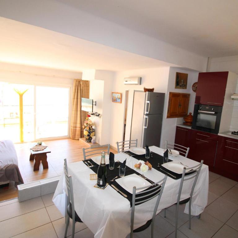 Apartamento de 3 Dormitorios con Vista al Mar en Gran Reserva - HISP-288-58 - Apartamento - 20