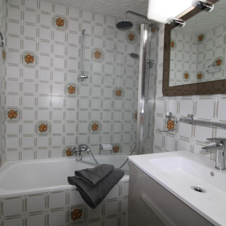 Apartamento de 3 Dormitorios con Vista al Mar en Gran Reserva - HISP-288-58 - Apartamento - 24