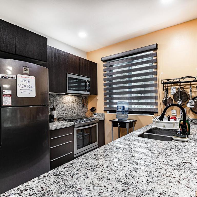 Golf & Beach Haven - Two-Bedroom Apartment - 14