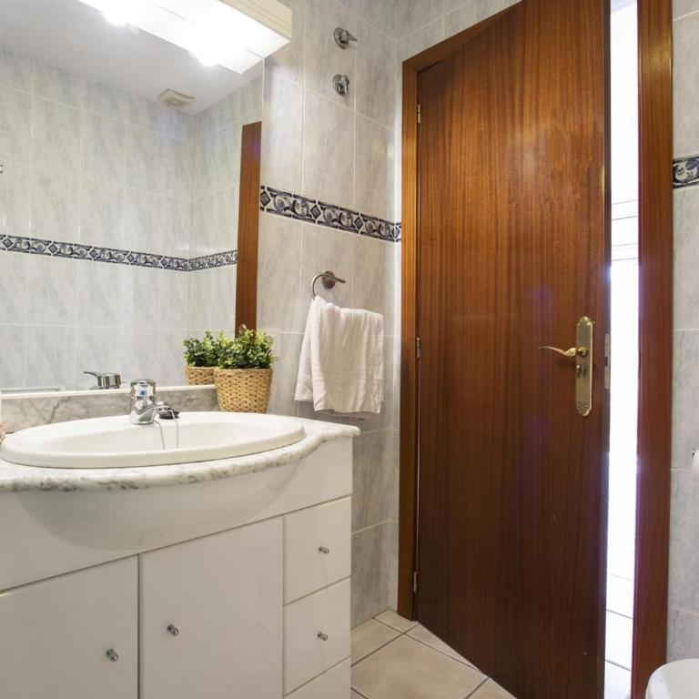 Casa con piscina privada a 100m de la playa, ideal para familias - HISP-288-61 - Casa - 24