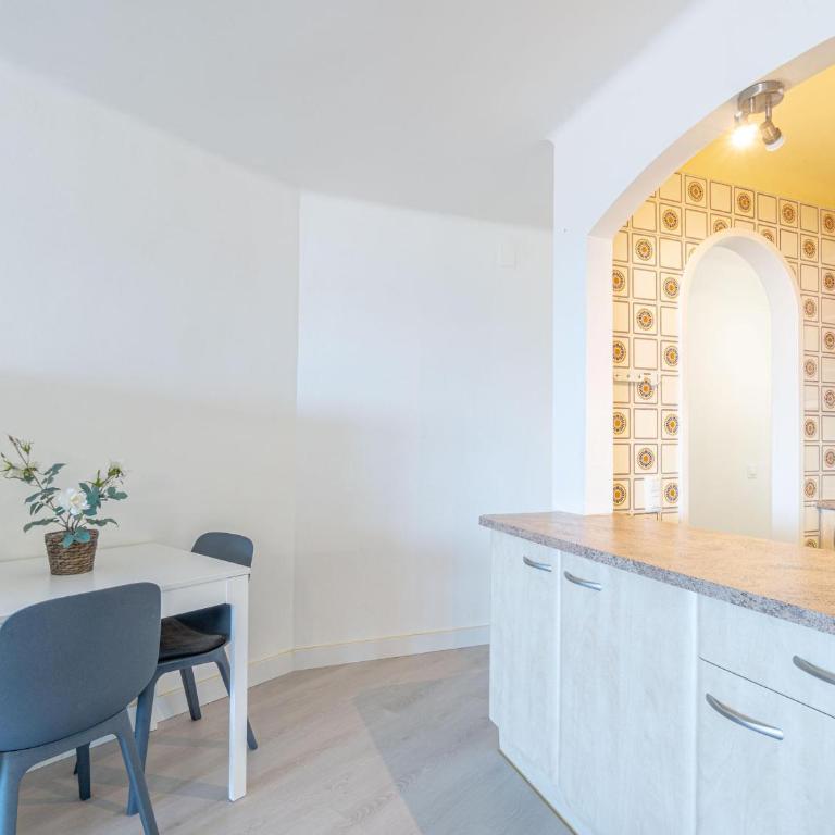 Estudio moderno frente al mar con aire acondicionado en Empuriabrava - HISP-288-63 - Estudio - 8