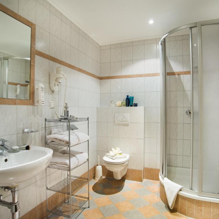 Landhotel Steindlwirt - Familienzimmer (2 Erwachsene + 2 Kinder) - 2