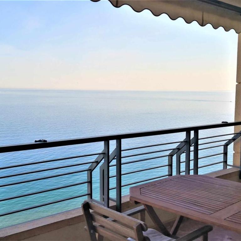 Primera linea Playa Levante Jazmines 17 - Apartment with Sea View - 1