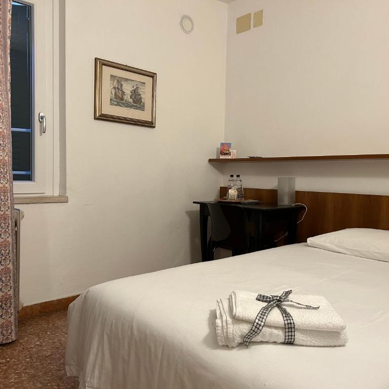 Hotel "ALBERGO DA PINA" - Camera Singola - 3