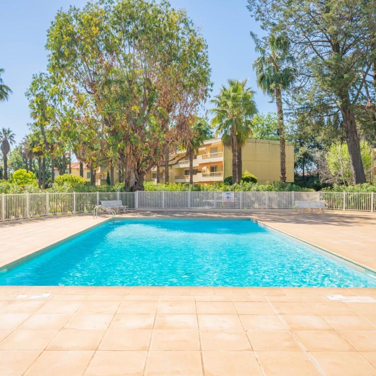 Hello Côte D'Azur - Spacieux 2pièces à5min de plages - Apartment mit 1 Schlafzimmer - 44