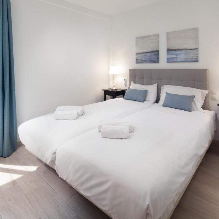 Boliches Ulises Apartment by Alfresco Stays - Three-Bedroom Apartment - 18
