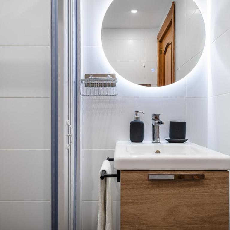 Boliches Ulises Apartment by Alfresco Stays - Three-Bedroom Apartment - 25
