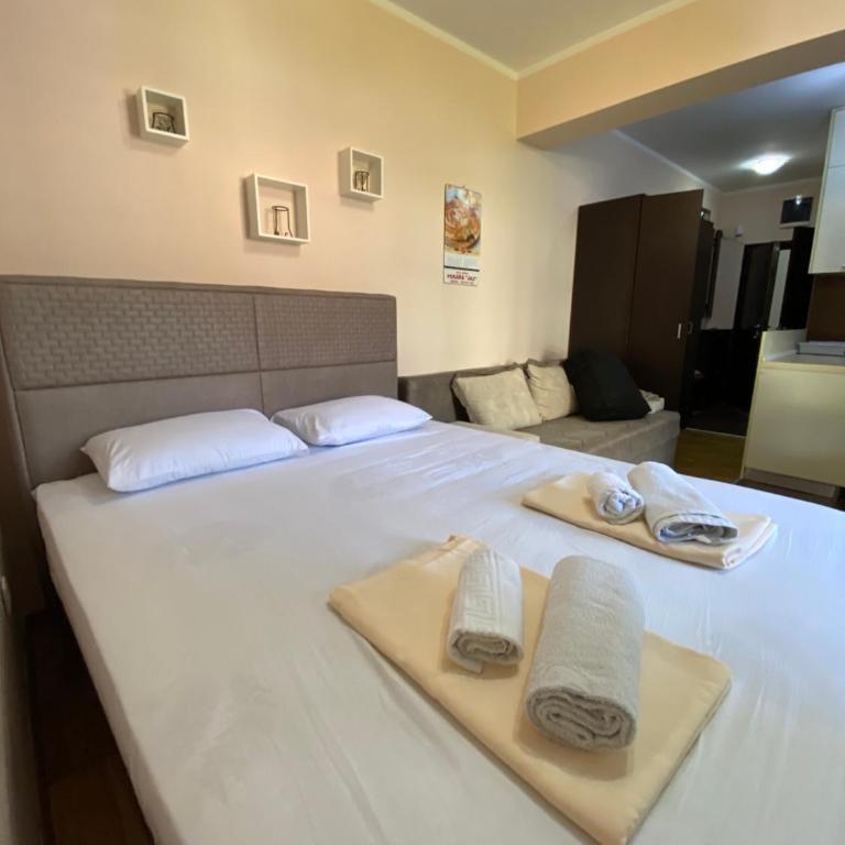 Yasmin studio apartment - Studio with Balcony - 7