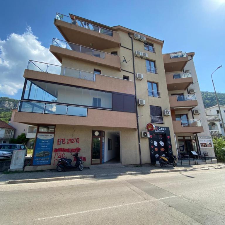 Yasmin studio apartment - Studio with Balcony - 4