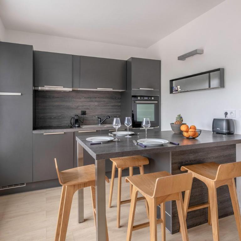 Découverte en duo en plein centre de la Baule - Apartment - 9