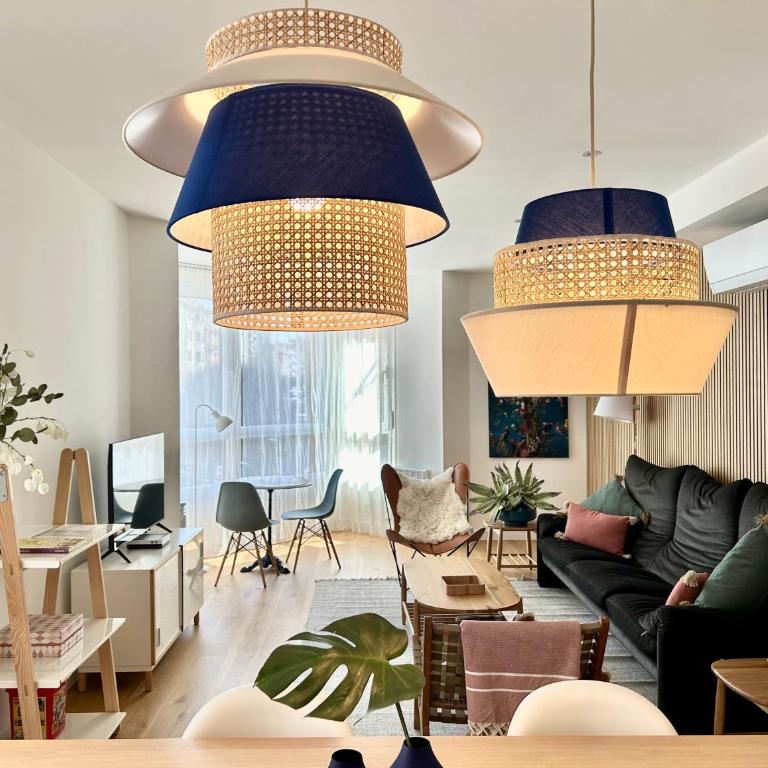 Plaza Tomás - Three-Bedroom Apartment - 1