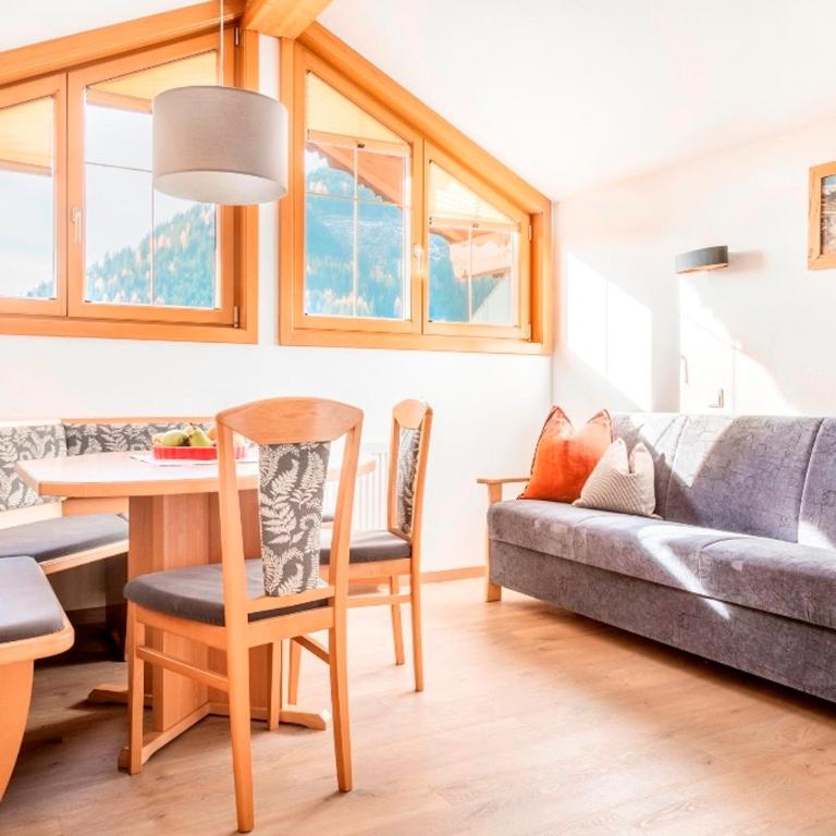 Prechtlhof in Flachau - Two-Bedroom Apartment with Panoramic View - 2