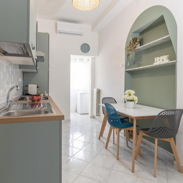 Verde Salmastro - Two-Bedroom Apartment - 9
