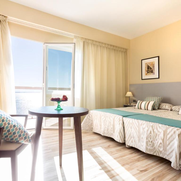 Hotel Izán Cavanna - Habitación Doble Superior (2 adultos + 1 niño) - 1 o 2 camas - 5