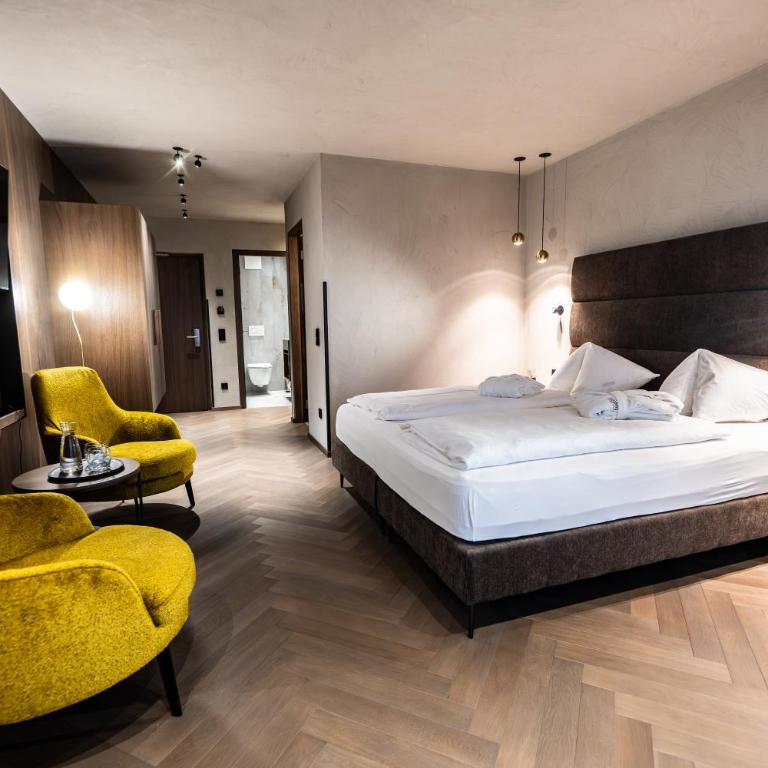 Panoramahotel Watles - Double Room with Mountain View - 1