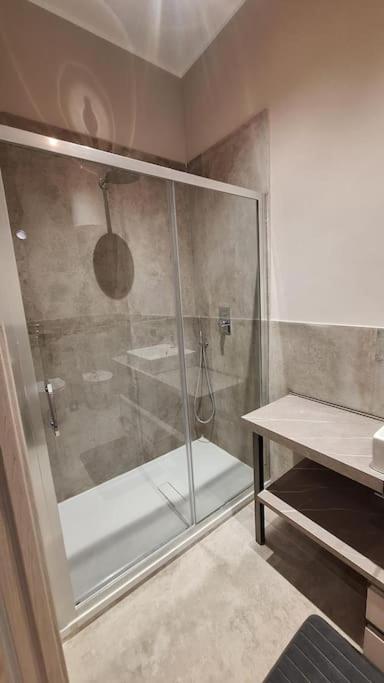 Suite Room Funai Silver - Appartamento con 1 Camera da Letto - 10