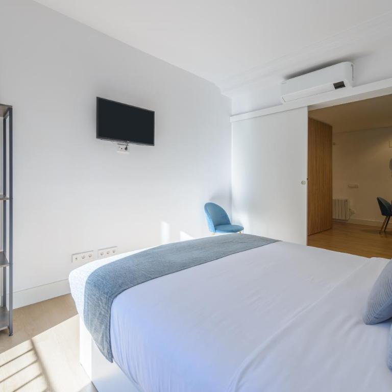 Gran Via NEW 2BR 1BTH Elevator - Two-Bedroom Apartment - 39