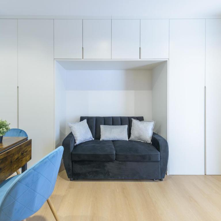 Gran Via NEW 2BR 1BTH Elevator - Two-Bedroom Apartment - 13