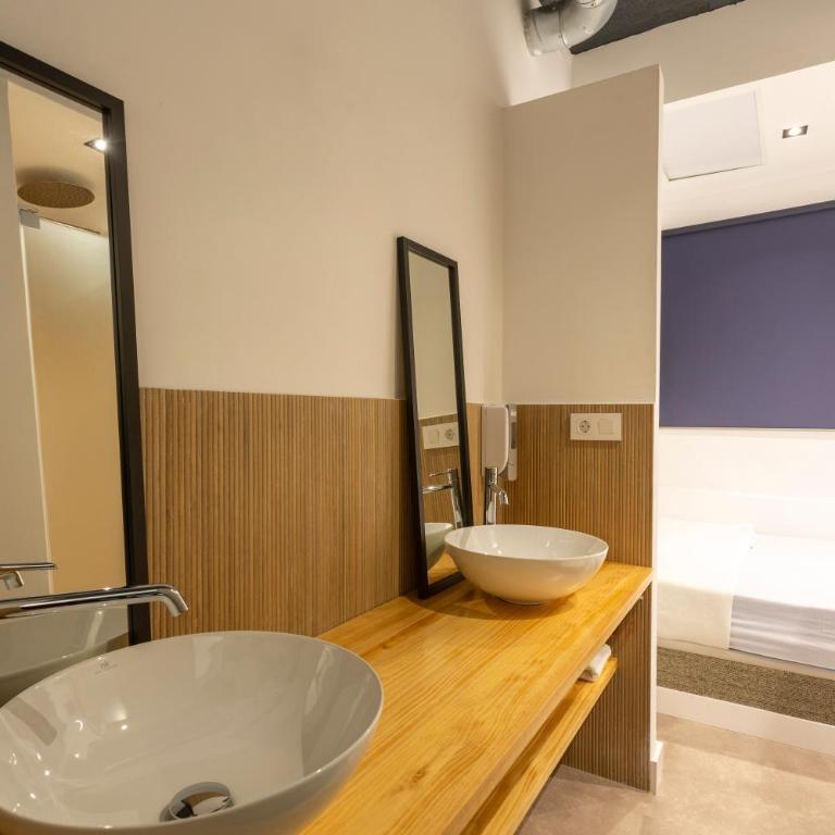 Malaga Stop Hostel AB - Habitación Familiar con baño privado - 5